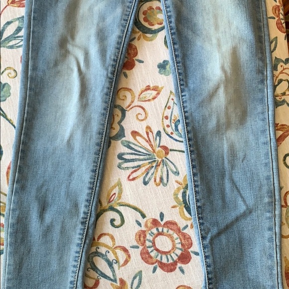 Jeans - Picture 2 of 4